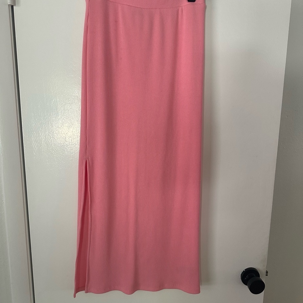 Rib Knit Pink Maxi Skirt​​​ - Picture 2 of 3